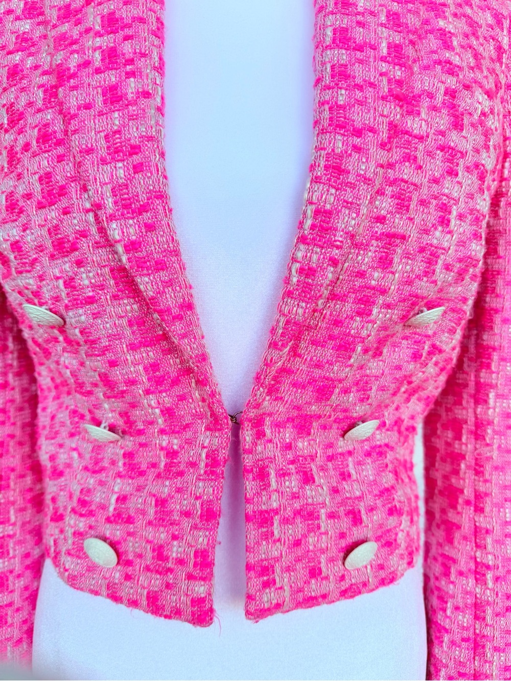 L’Agence Pink Tweed Double-Breasted Cropped Jacket & Short Set - Picture 5 of 12